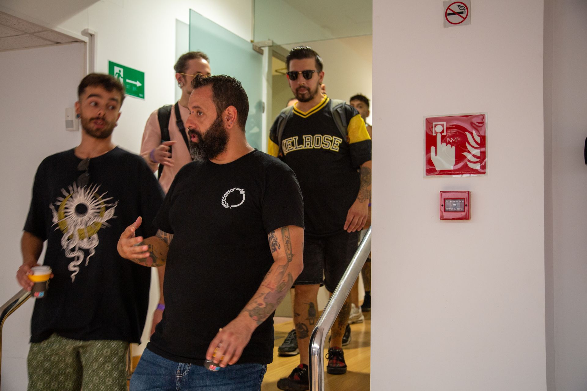 Ponencia sobre higiene y seguridad en perforación corporal